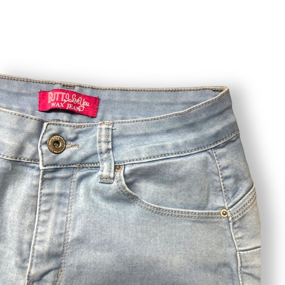 ✨ LIFTING JEAN SHORTS✨ - Picture 3 of 5